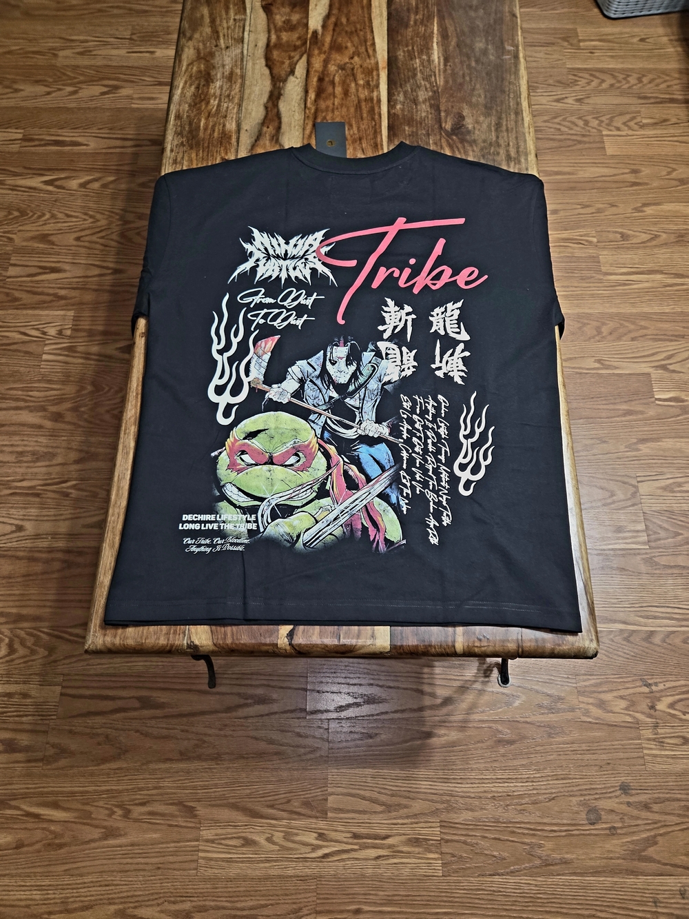 Deshire/TMNT & Casey Jones Collab Men's Graphic Tee. Size Large